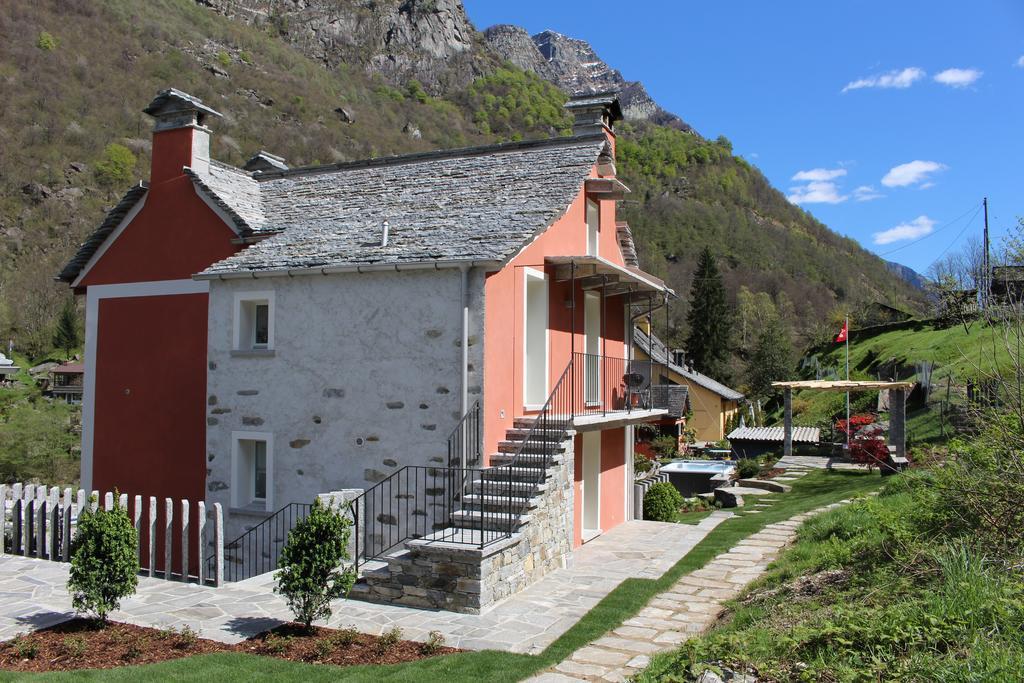 Casa Rossa Apartment Brione  Exterior photo